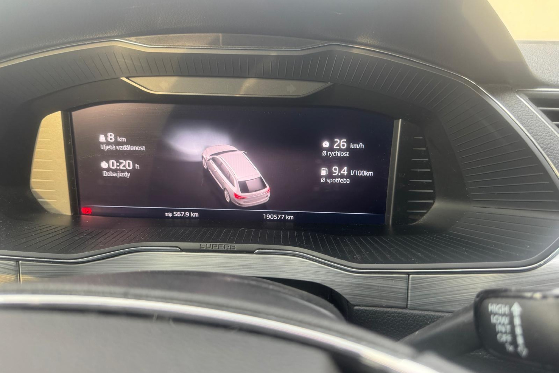 ŠKODA SUPERB COMBI 1.5 TSI 110 KW 6M BUSINESS LINE na splátky - fotografie 18