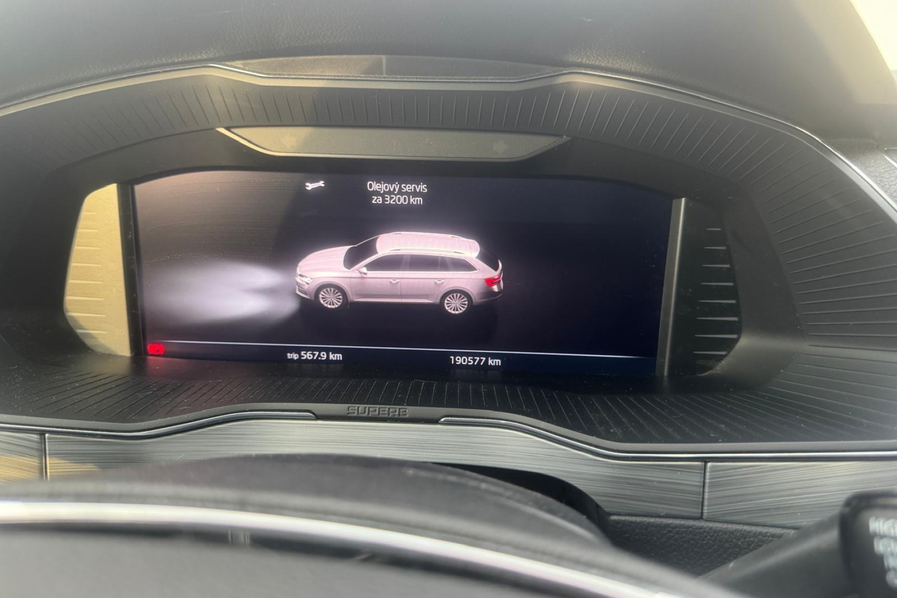ŠKODA SUPERB COMBI 1.5 TSI 110 KW 6M BUSINESS LINE na splátky - fotografie 19