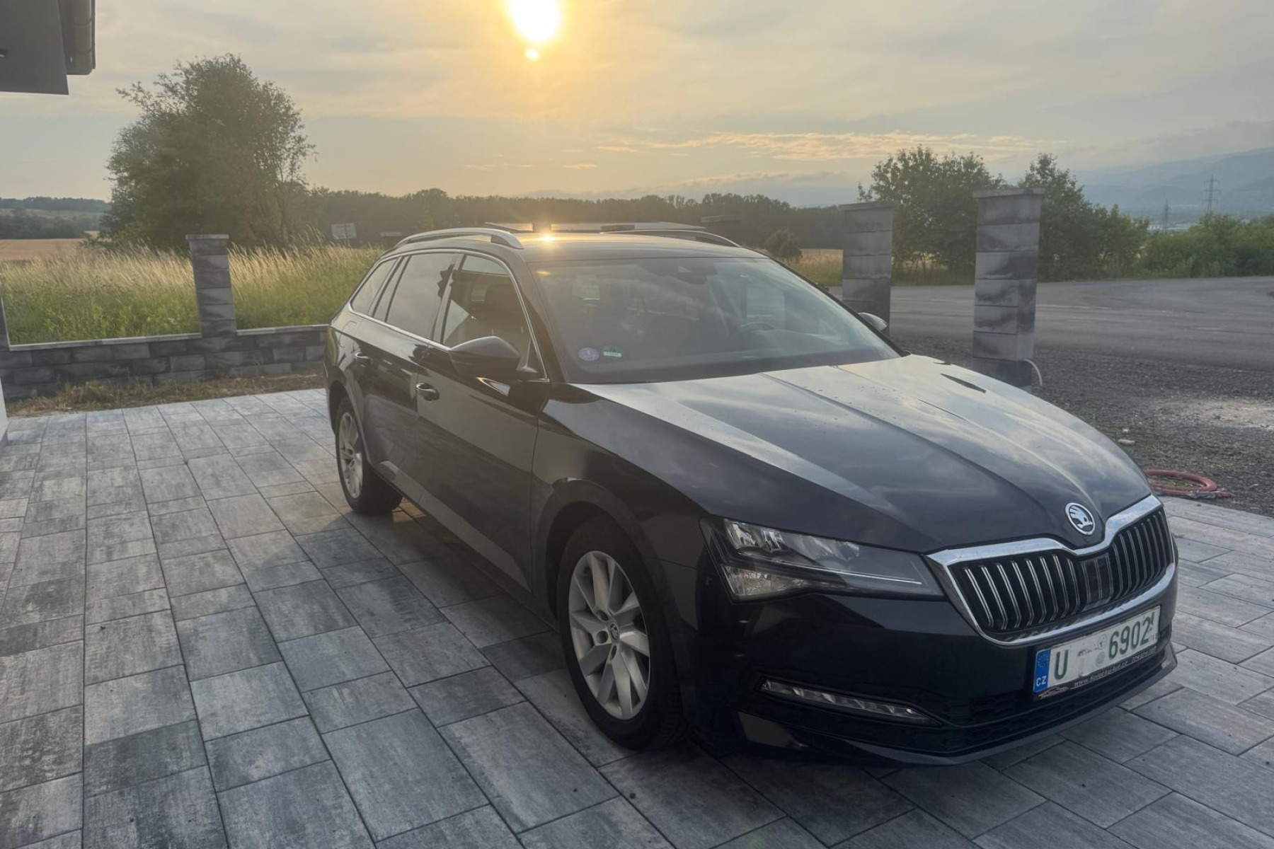ŠKODA SUPERB COMBI 1.5 TSI 110 KW 6M BUSINESS LINE na splátky - fotografie 24