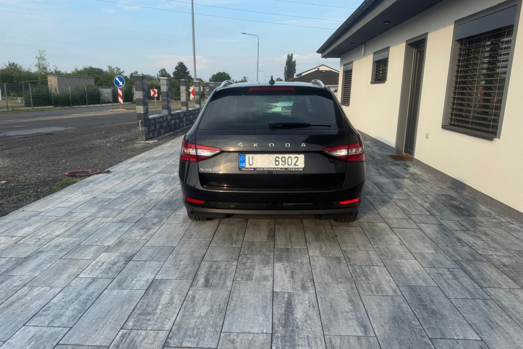 ŠKODA SUPERB COMBI 1.5 TSI 110 KW 6M BUSINESS LINE na splátky - fotografie 5