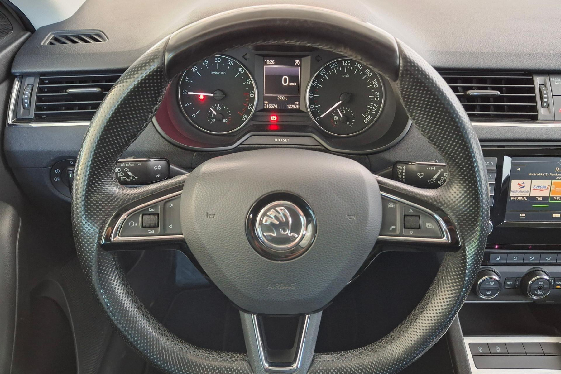 ŠKODA OCTAVIA COMBI 1.6 TDI 81 KW  STYLE na splátky - fotografie 17