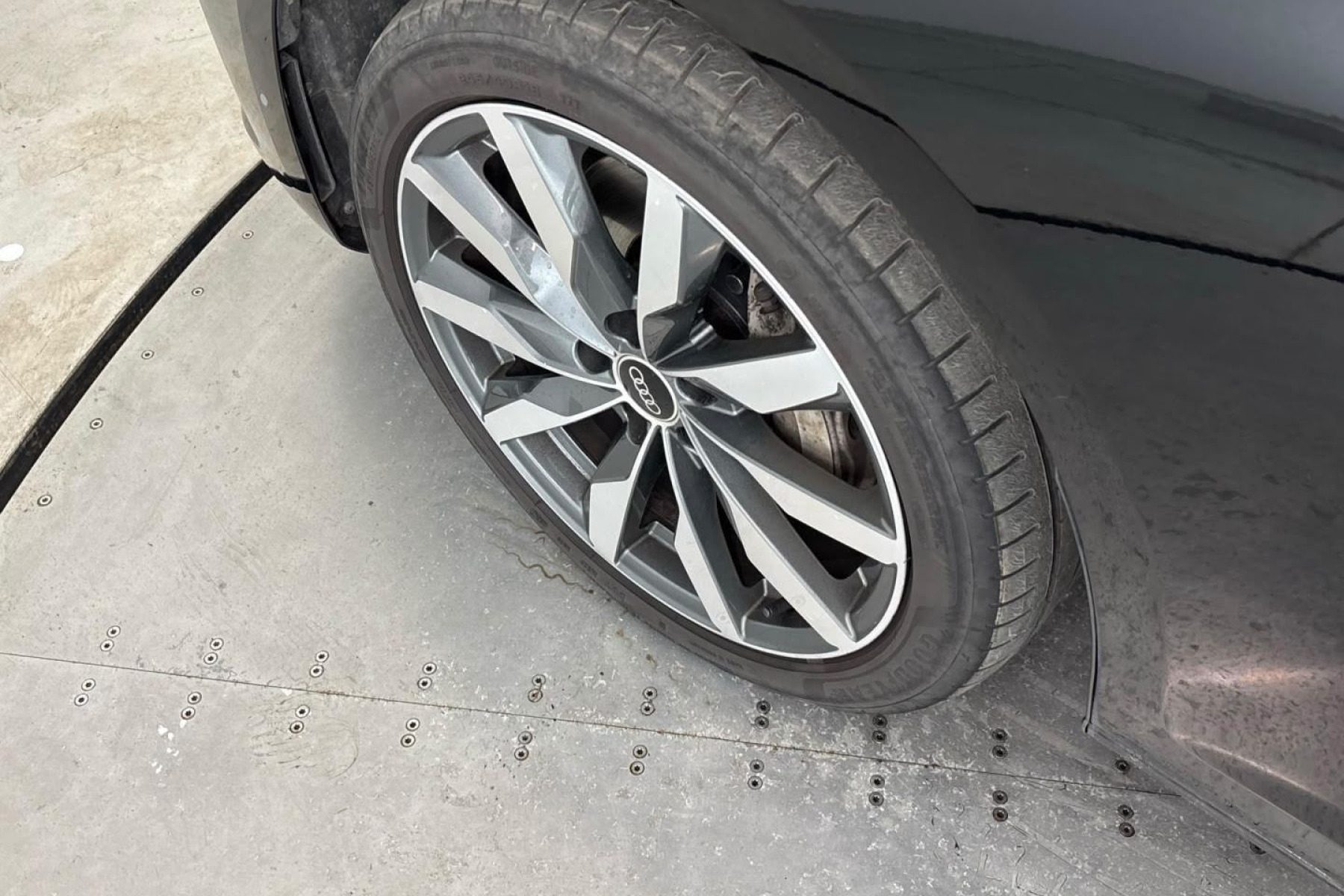 AUDI A4 AVANT 40 TDI 150 KW AUTOMAT na splátky - fotografie 20