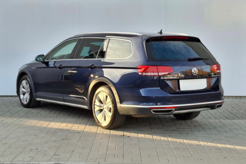 VOLKSWAGEN PASSAT VARIANT ALLTRACK 2.0 TDI 176 KW DSG 4X4 na splátky - fotografie 4