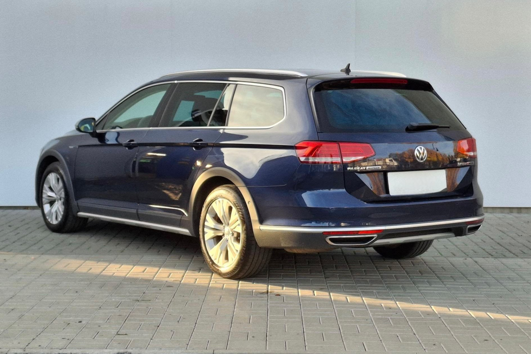 VOLKSWAGEN PASSAT VARIANT ALLTRACK 2.0 TDI 176 KW DSG 4X4 na splátky - fotografie 4