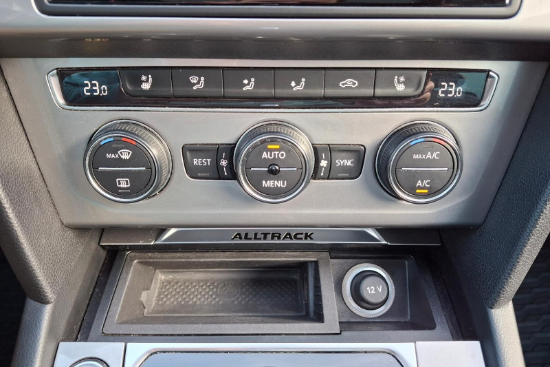VOLKSWAGEN PASSAT VARIANT ALLTRACK 2.0 TDI 176 KW DSG 4X4 na splátky - fotografie 17