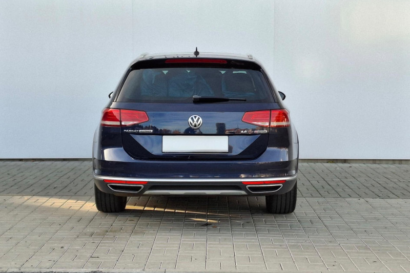 VOLKSWAGEN PASSAT VARIANT ALLTRACK 2.0 TDI 176 KW DSG 4X4 na splátky - fotografie 5