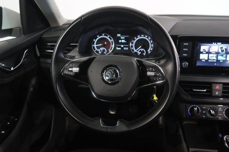 ŠKODA KAMIQ 1.5 TSI 110 KW AMBITION na splátky - fotografie 9