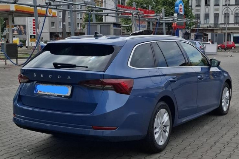 ŠKODA OCTAVIA 2.0 TDI 110 KW DSG na splátky - fotografie 4