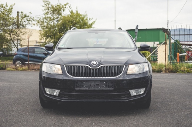 ŠKODA OCTAVIA III 2.0 TDI COMBI DSG na splátky - fotografie 2