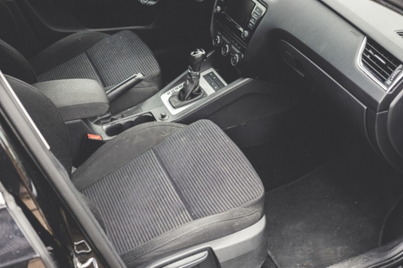 ŠKODA OCTAVIA III 2.0 TDI COMBI DSG na splátky - fotografie 12