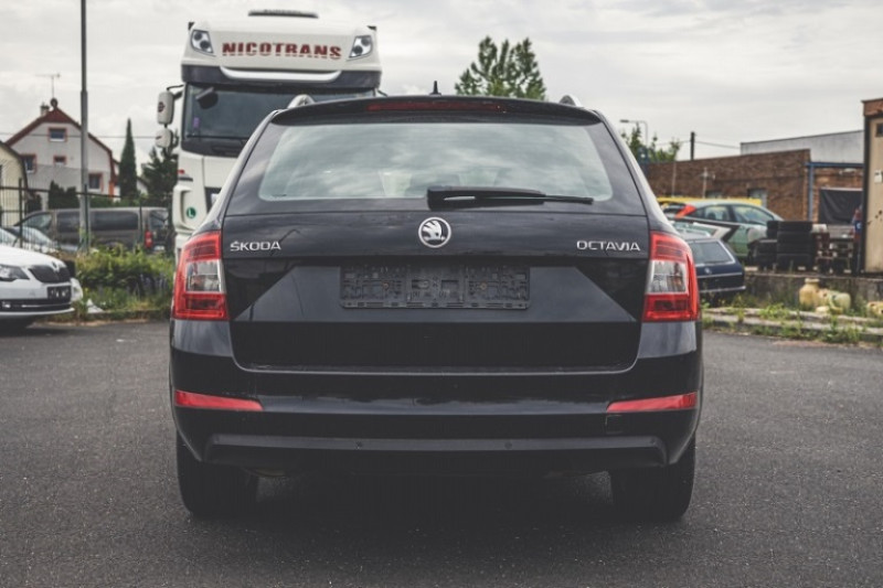 ŠKODA OCTAVIA III 2.0 TDI COMBI DSG na splátky - fotografie 6