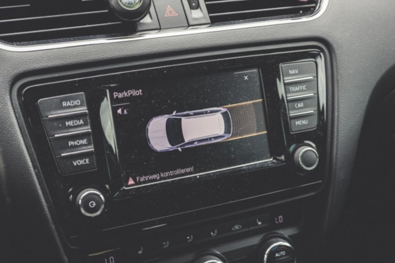 ŠKODA OCTAVIA III 2.0 TDI COMBI DSG na splátky - fotografie 9